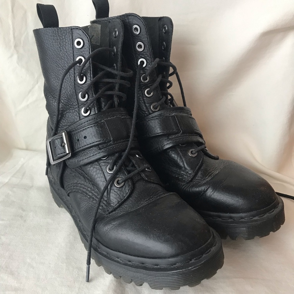 Dr. Martens Black Leather Boots 7
